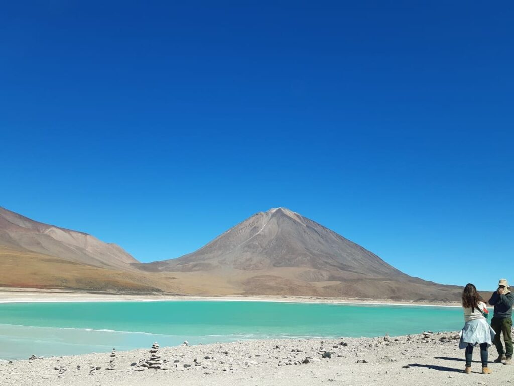 Laguna Verde Bolivia. Outdoor Xpeditions.